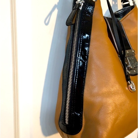 New Brighton Bag Leather Caramel Zebra Silver Hardware Shoulder w/box - Picture 4 of 15